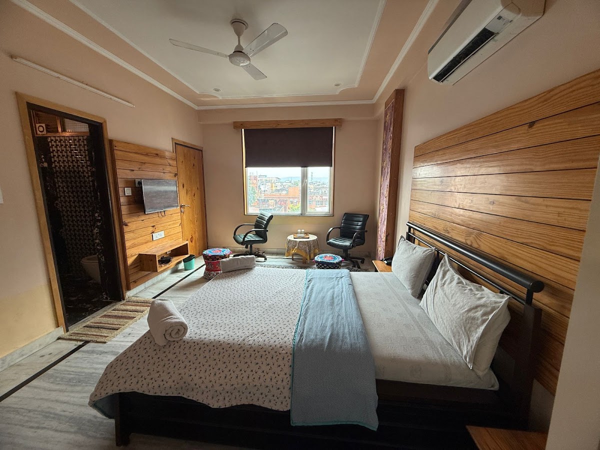 Jaipur The Lodge B&B